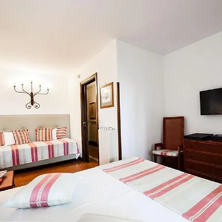 Chalet Casa La Giuggiola With Private Pool *